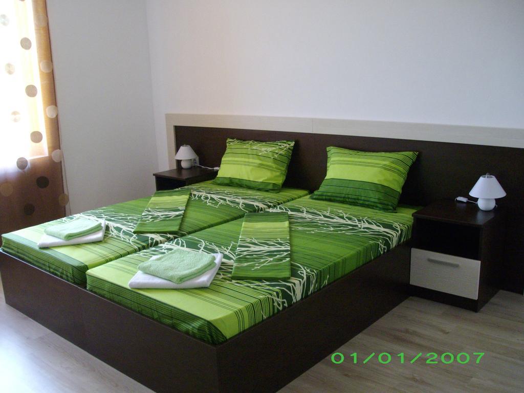 Sveti Georgi Guest House Sozopol Exterior photo