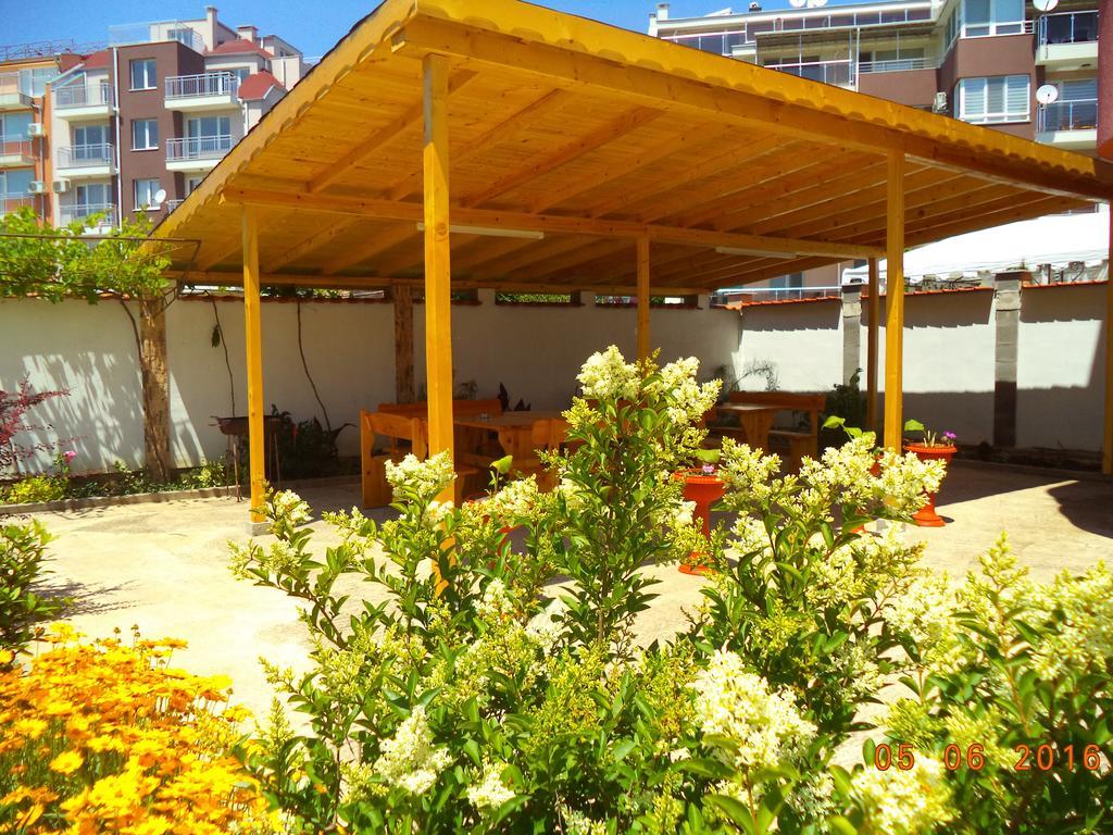 Sveti Georgi Guest House Sozopol Exterior photo